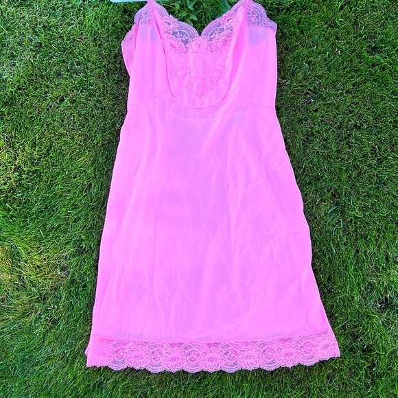 Vintage 60s Barbie Pink Slip - Picture 6 of 10
